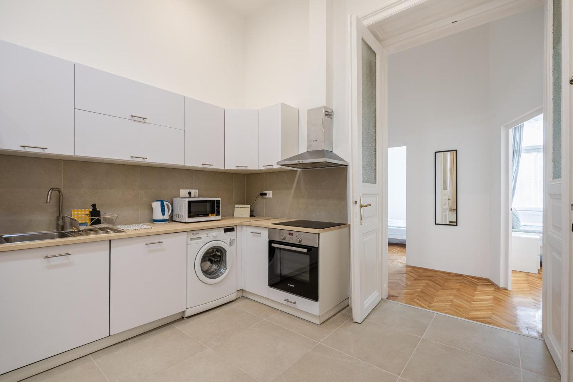 Luxurious Downtown Family Suite Budapeste Exterior foto